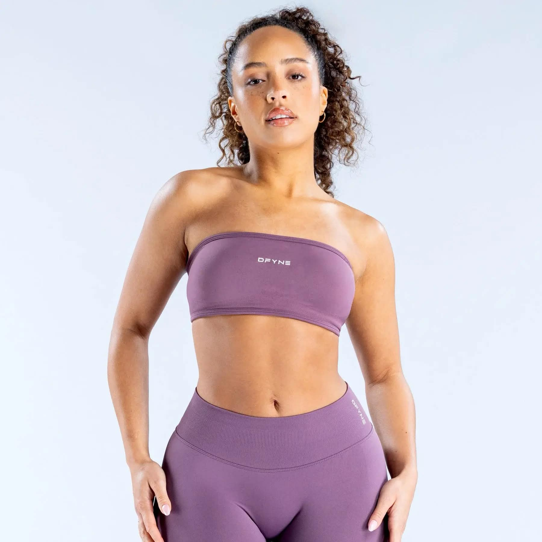 Fitted Seamless Backless Top - DFYNE